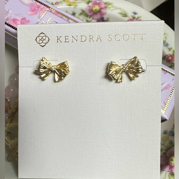 LoveShackFancy Jewelry - Kendra Scott x LoveShackFancy Bow Earrings w/crystal new with box pink dustbag